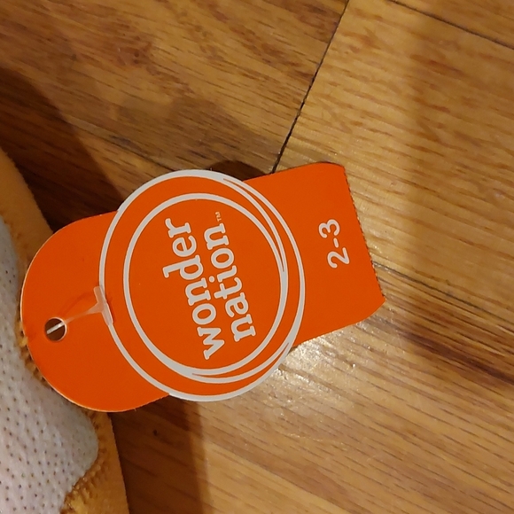 Wonder Nation Slippers - Picture 4 of 10